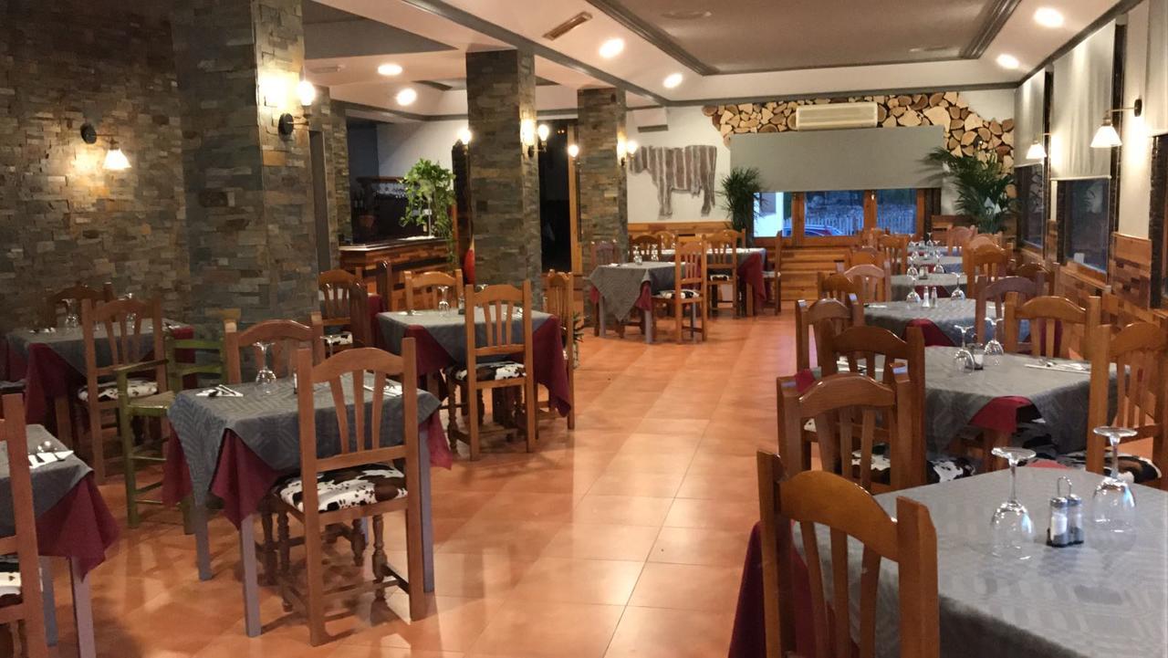 Hostal Venta Del Peral Кульяр-де-Баса Экстерьер фото